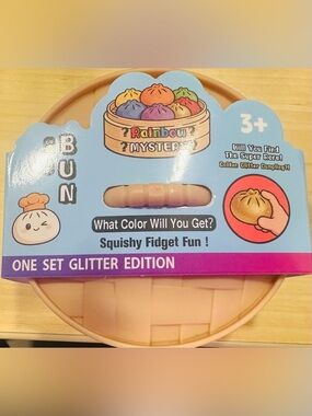 Mystery Glitter Bun Squishy Fidget